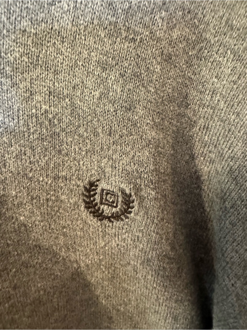 Chaps Men's Light Grey V-Neck Sweater - Picture 5 of 9